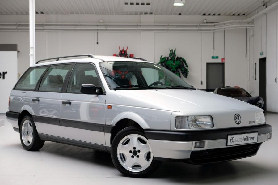  Volkswagen Passat VR6 Variant Satinsilber Metallic (B3) 1992 года  (фото 18 из 51)
